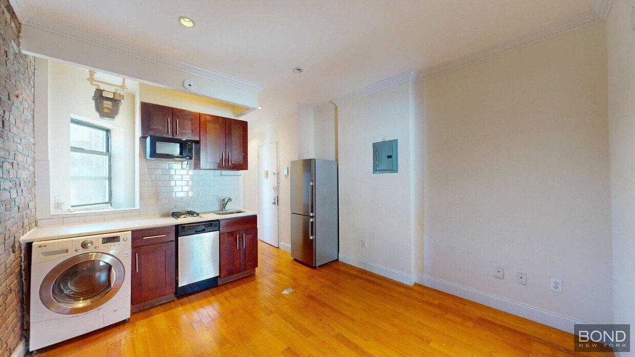 Foto principal - 610 E 9th St