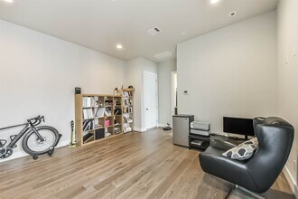 Building Photo - 10914 Brookeshire Chase Ln