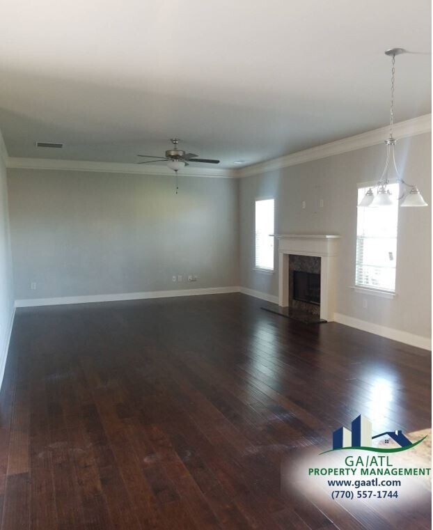 Foto del edificio - Wonderful 4 Bedroom in Buford