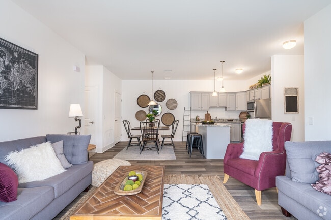 2BR 2BA Model - 1111SF - Market Square
