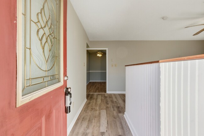 Building Photo - 7800 Temple Acres Dr