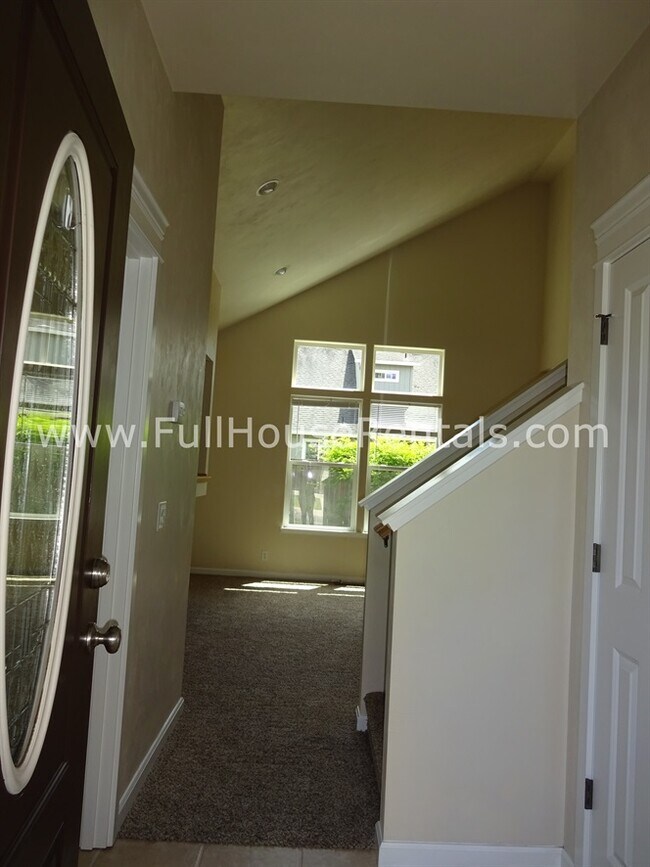 Foto del edificio - Great 3 bed home in a Charming west Eugene...