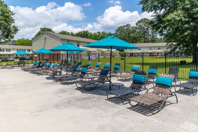 Sun Deck - Brynn Marr Village