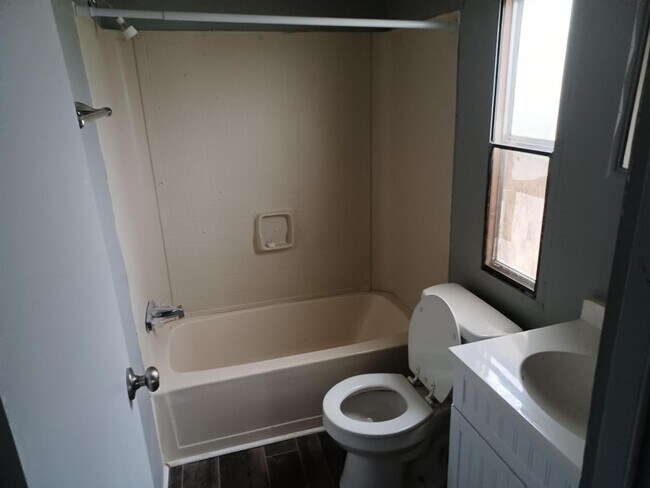 Building Photo - 24 Cumbie Road