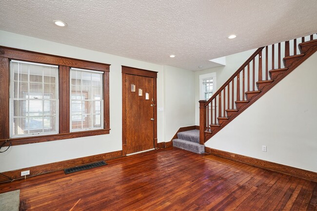 Foto del edificio - Renovated 3 bedroom 2 Bath home in Goodyea...