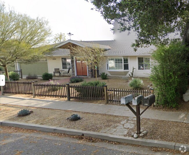 Apartments For Rent in Ojai, CA with Garages 1 Rentals