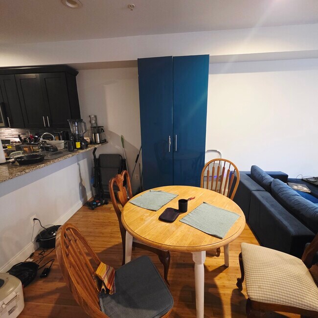 Foto del edificio - 628 N 11th St