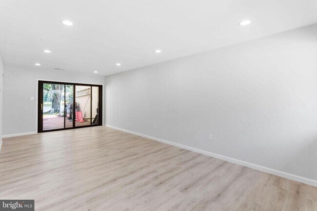 Foto del edificio - 36 Viburnum Ln