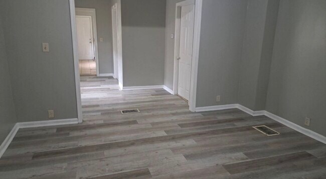 Foto del edificio - 832 S Pershing Ave