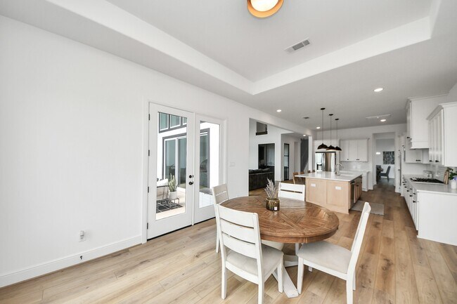Foto del edificio - 4914 Olive Province Ln