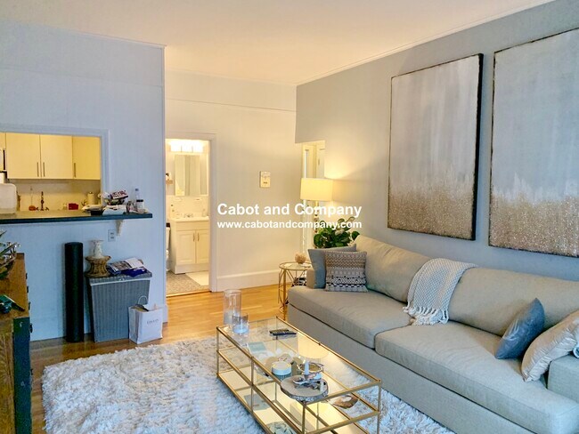 Foto del edificio - 213 Newbury St
