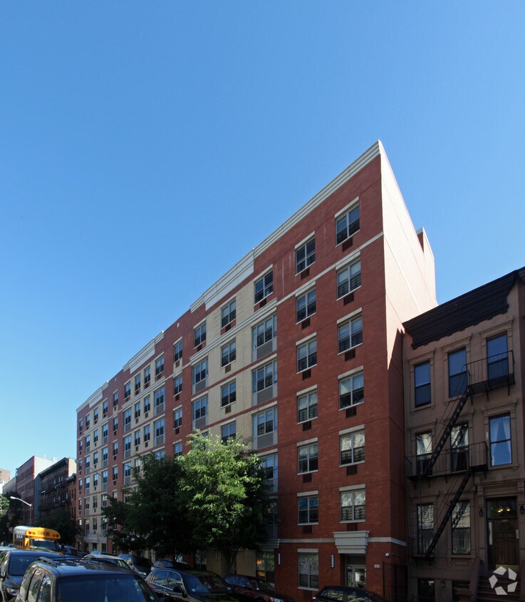 Primary Photo - Friendly Hands Apartments