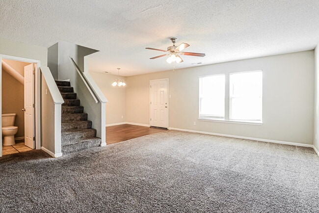 Building Photo - 10894 Glenayr Dr