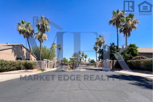 Building Photo - 3Bed/2Bath House at Tatum Blvd/Union Hills Dr! Move-In Ready on 07/09/2026! -- Gated Community!