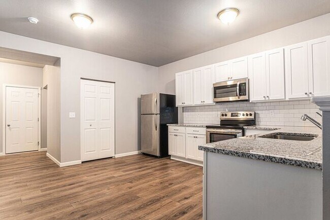 Foto del edificio - 26136 Northland Crossing Dr