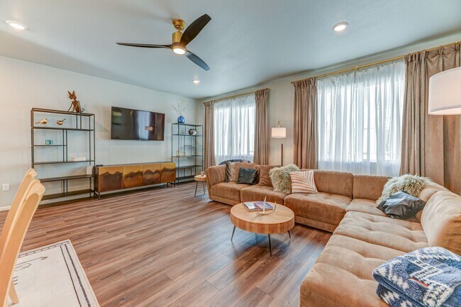 Foto del edificio - 12214 W 57th Ln