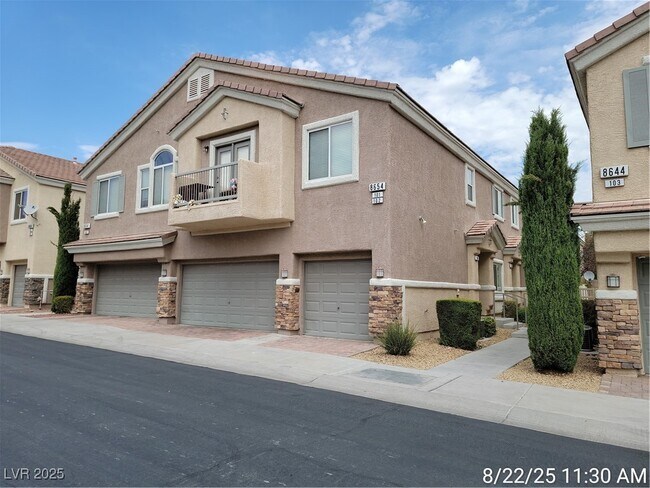 Foto del edificio - 8654 Traveling Breeze Ave
