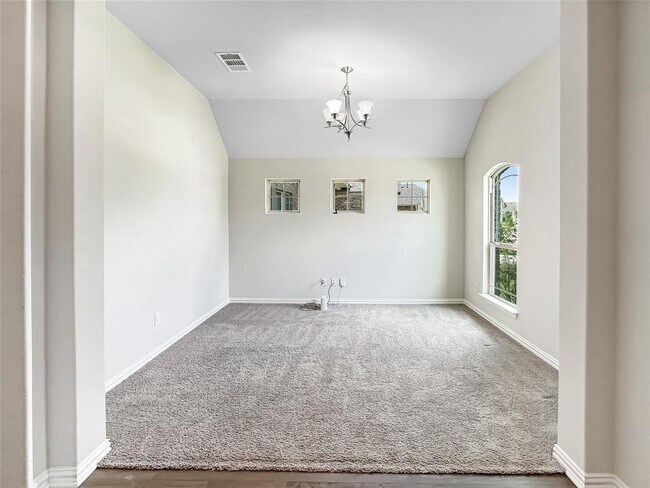 Building Photo - 126 Acacia Pass