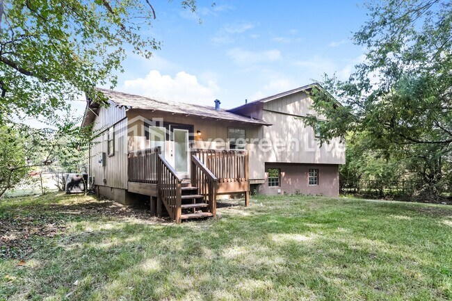 Foto del edificio - 3342 Cherry Ave