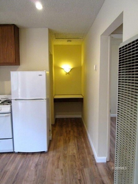 Building Photo - 25840 CA-243