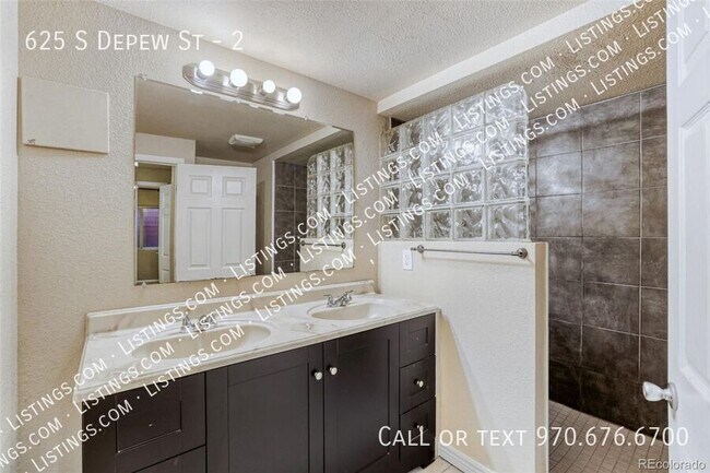 Foto del edificio - 625 S Depew St