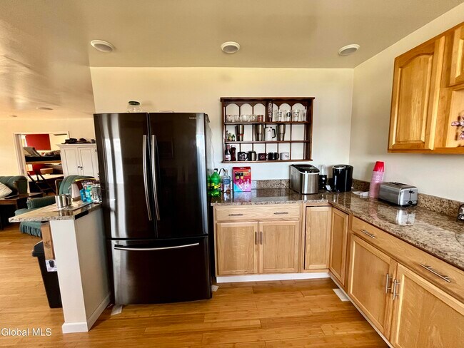 Foto del edificio - 2971 NY-10