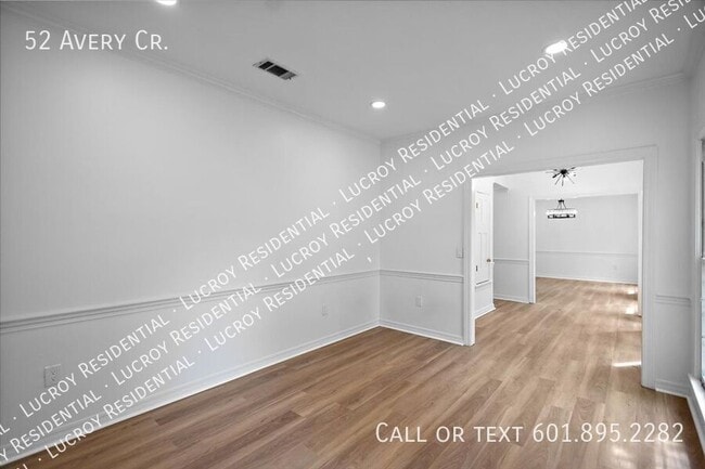 Building Photo - 52 Avery Cir