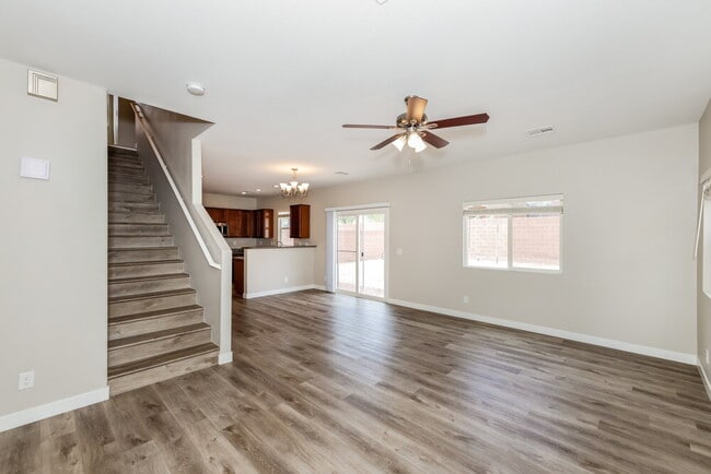 Building Photo - 10215 Cougar Crossing St