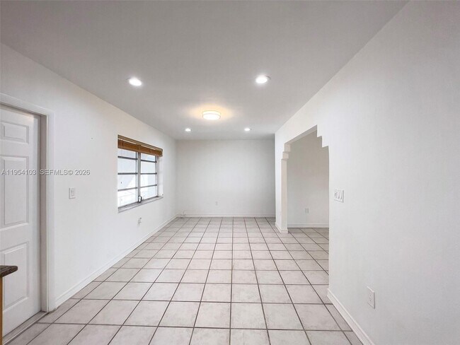 Foto del edificio - 6295 SW 33rd St