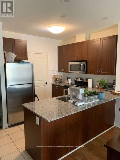 Building Photo - 383 Main St E