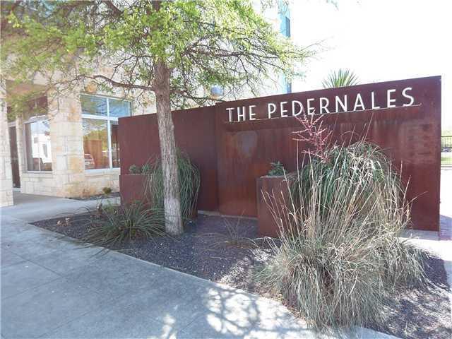 Foto principal - 2401 E 6th St