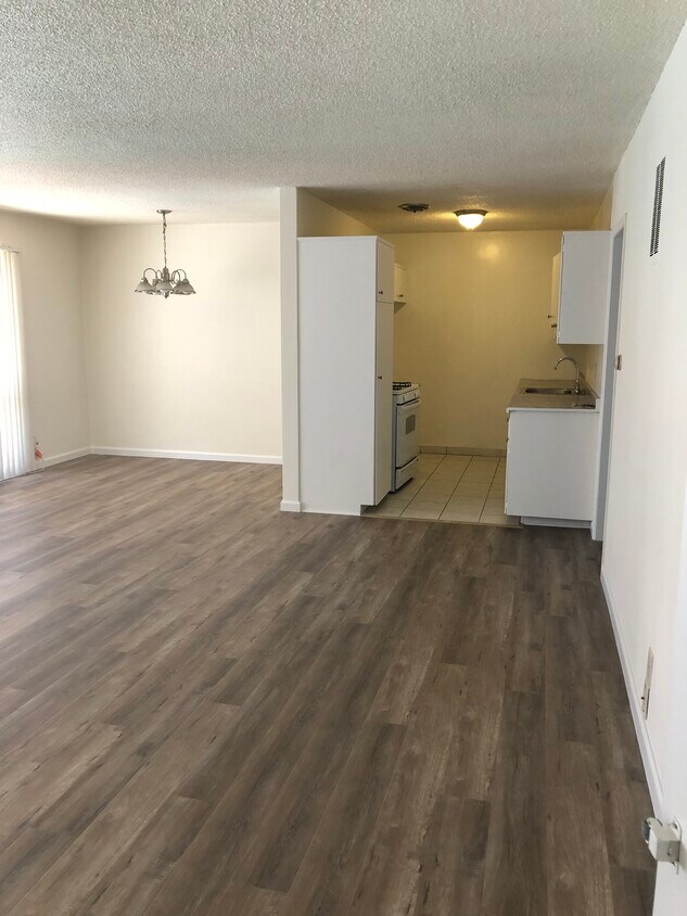 Foto principal - 514 S Gramercy Pl