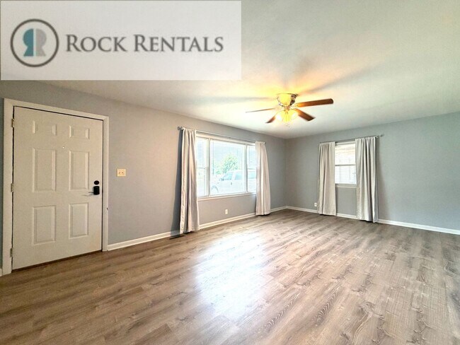 Foto del edificio - Fresh 2 Bed with Bonus Room on 17th
