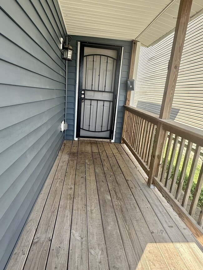 Foto del edificio - 125 Avondale Ave