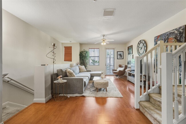 Foto del edificio - 1336 SW 3rd Ct