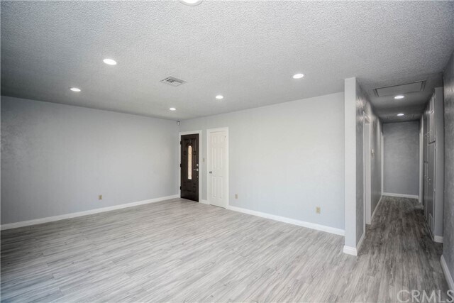 Foto del edificio - 8247 Diana Ave.