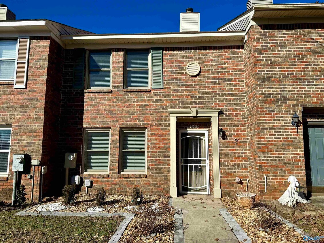 11522 Jade Ln SE, Huntsville, AL 35803 Townhome Rentals in Huntsville
