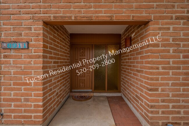 Building Photo - 8911 E Rosewood St