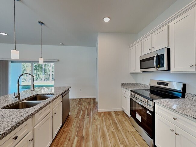 Foto del edificio - 5281 Gillot Blvd