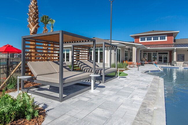 Foto del edificio - Summer Pointe Village