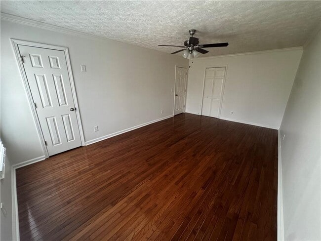 Building Photo - 2990 Mountain Trace NE