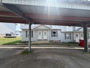 Building Photo - 20304 Skyview Dr