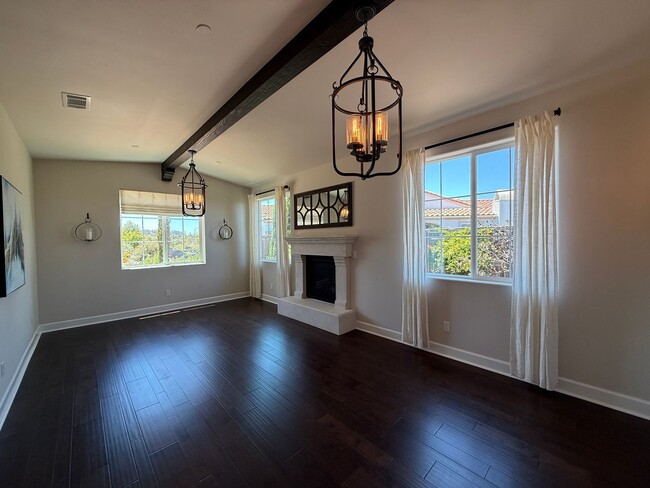 Building Photo - Newer Single Story Model Home Located In The Meadows at Rice Ranch with Three Car Garage