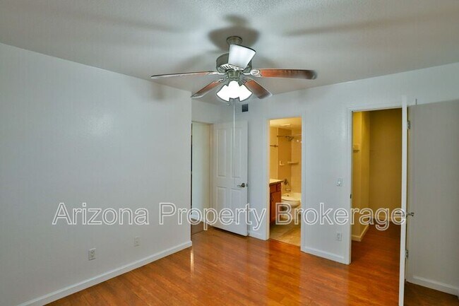 Foto del edificio - 200 E Southern Ave