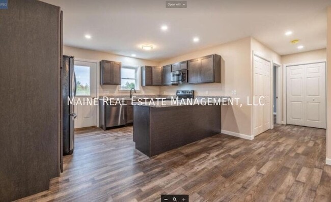 Foto del edificio - 221 Mountain Rd