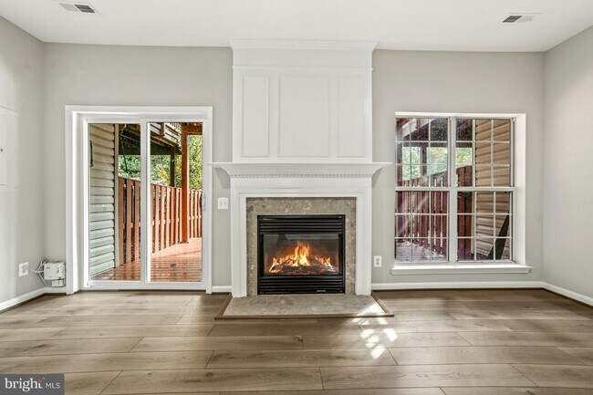 Building Photo - 3957 Brickert Pl