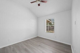 Building Photo - 3679 Piney Point Rd