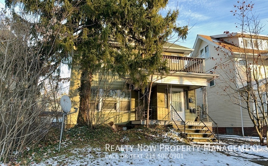 Foto principal - 2201 Oakdale Rd