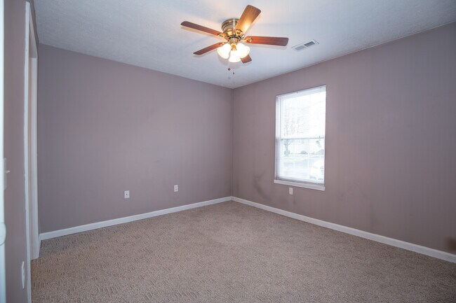 Foto del edificio - 110 Colonial Club Dr