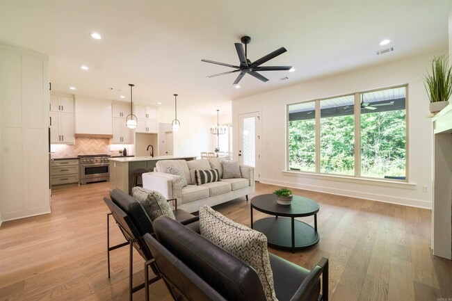 Building Photo - 14509 Stonebrook Ln